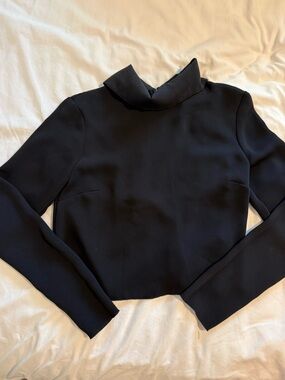 Babaton Black Zip-Back Top